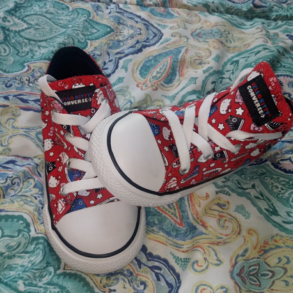Kids sz 10 sneakers